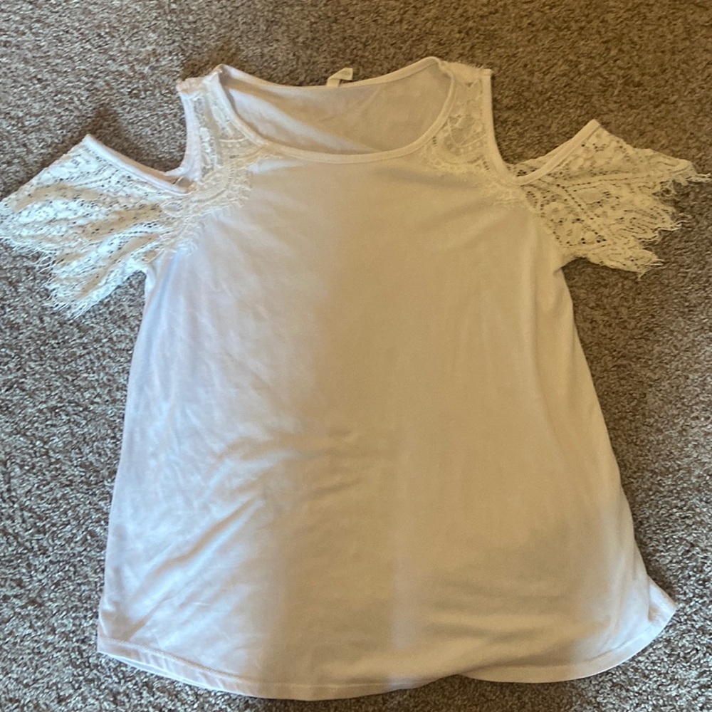 Pink Blush Maternity cold shoulder top size Medium